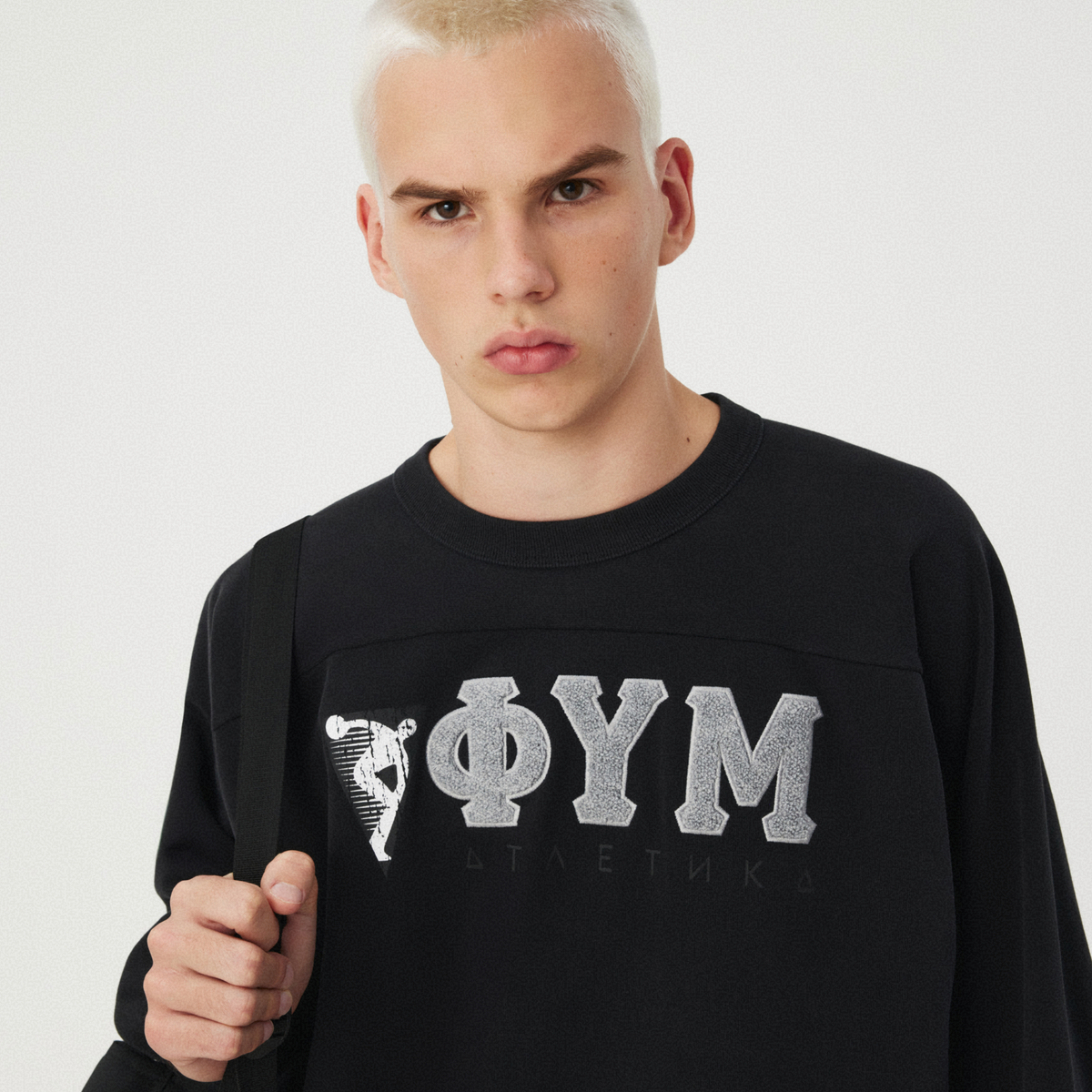 BLACK CREWNECK SWEATSHIRT GOSHA RUBCHINSKIY