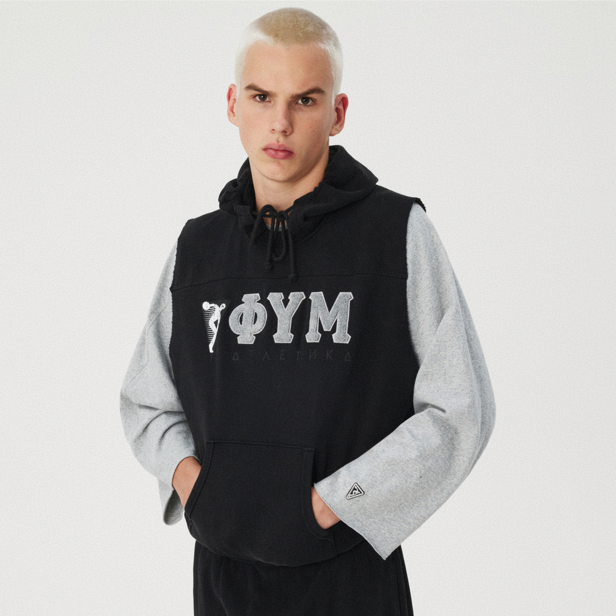 BLACK SLEEVELESS HOODIE GOSHA RUBCHINSKIY