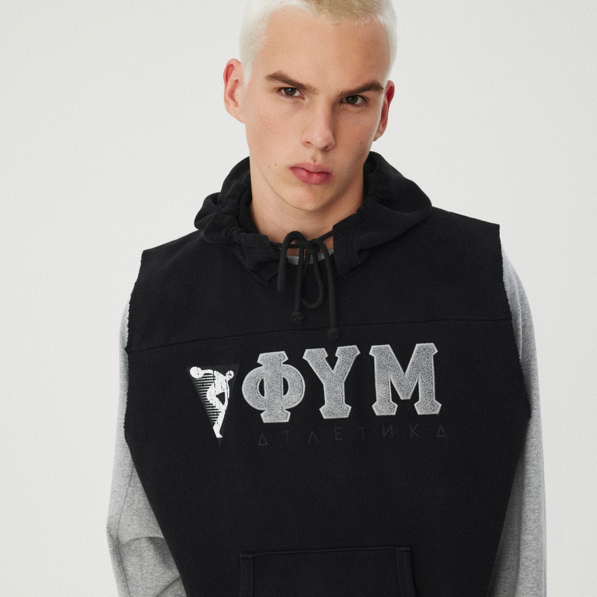 BLACK SLEEVELESS HOODIE GOSHA RUBCHINSKIY