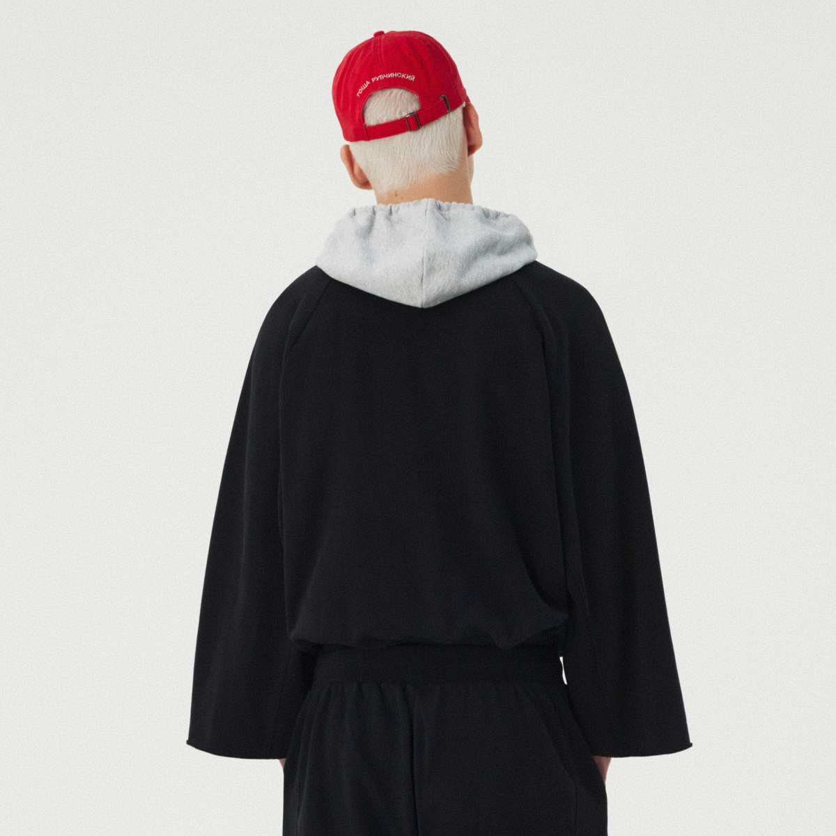 BLACK RAGLAN SWEATSHIRT GOSHA RUBCHINSKIY